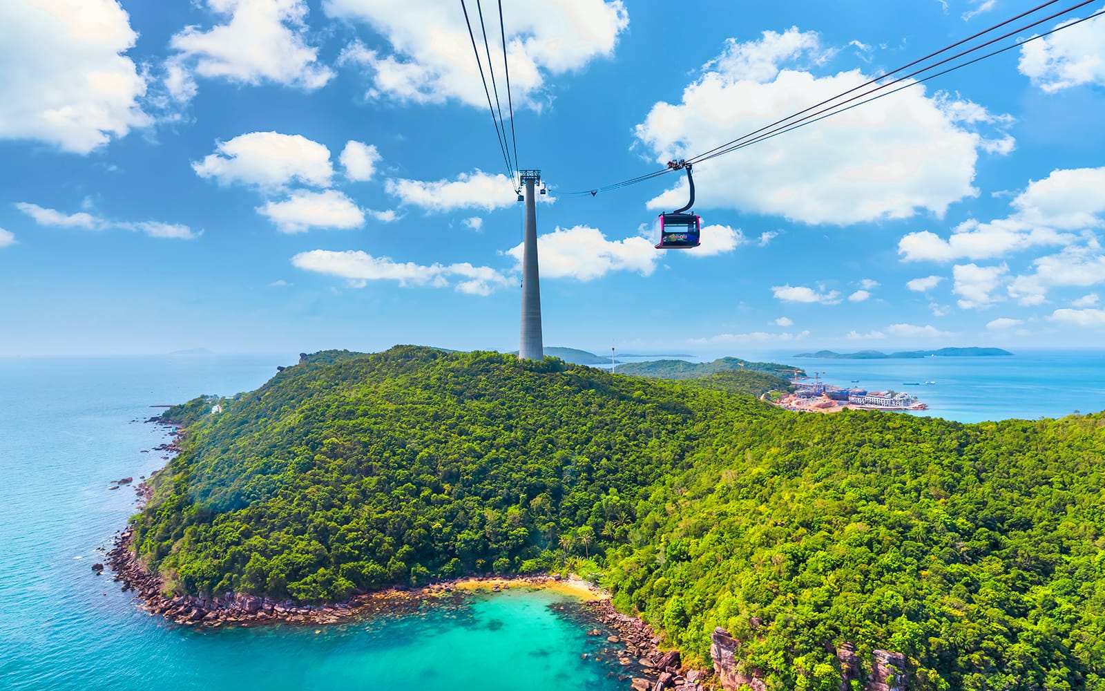 Sun World Hon Thom: Cable Car, Aquatopia & Kiss Bridge With Kiss of the Sea Show