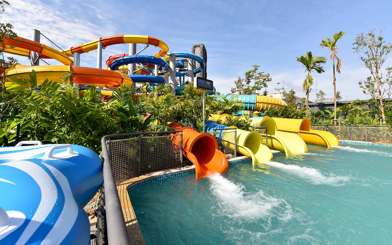 SplashMania Waterpark at Gamuda Cove Selangor Tickets in Selangor - Attractions | TickYourList