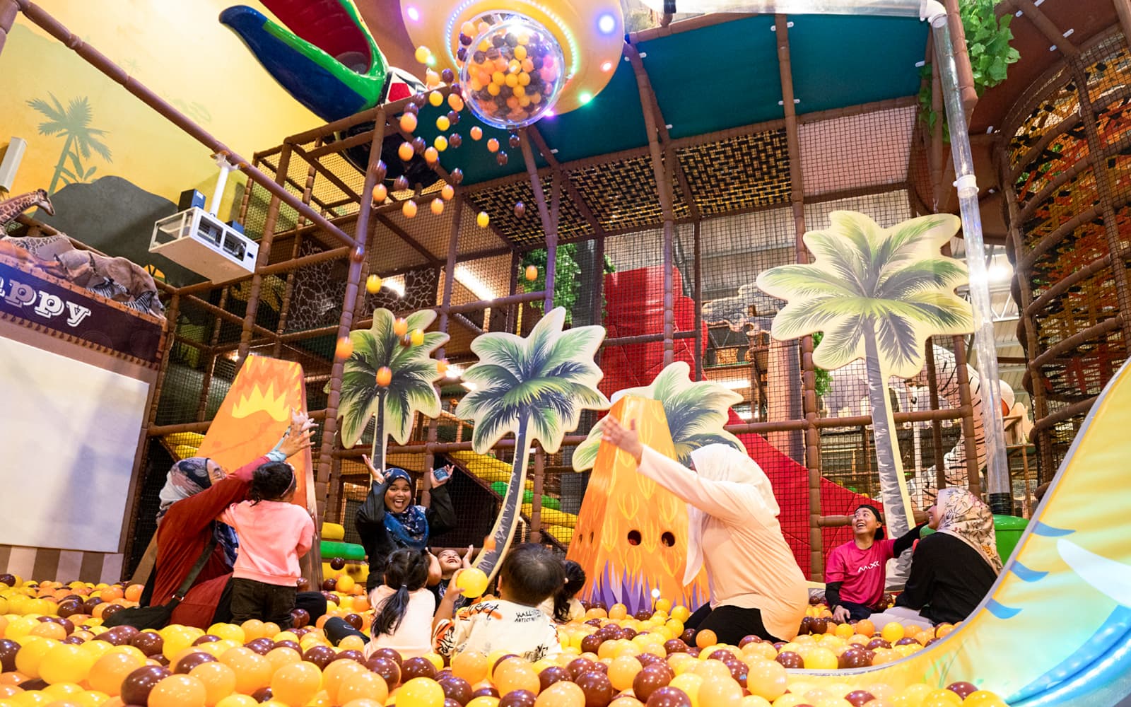 Combo (Save 5%): Conquer Indoor Extreme Park + Safari Escape Playland Ticket in Selangor - Features | TickYourList