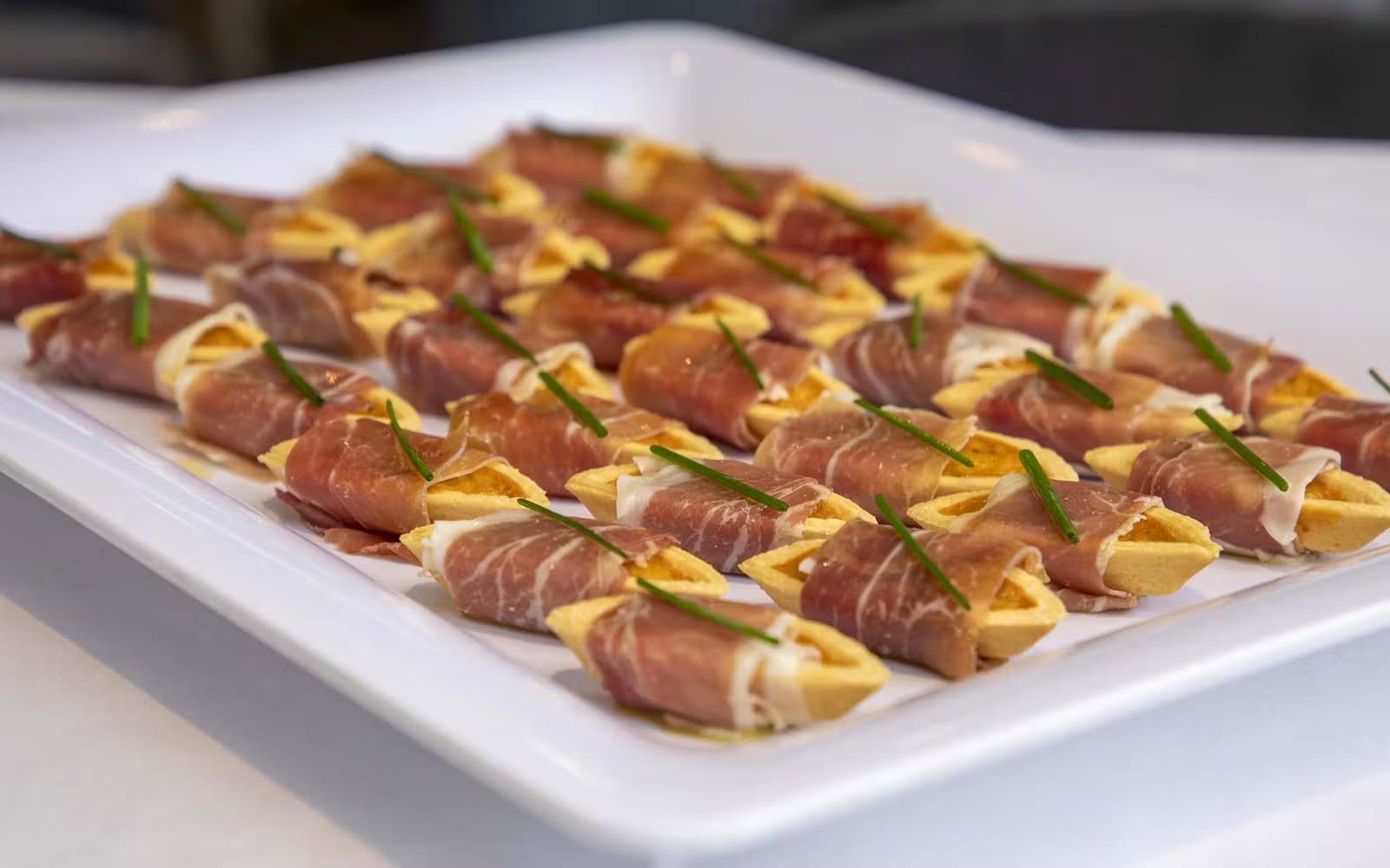 Thames River Dinner Cruise with Sunset Views, Drinks and Food tickets in London - Attractions | TickYourList