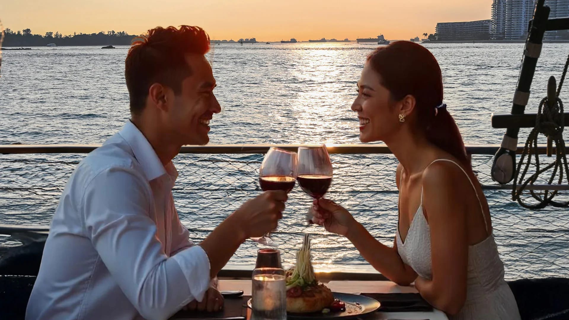 Sunset dinner cruise on Royal Albatross in Singapore