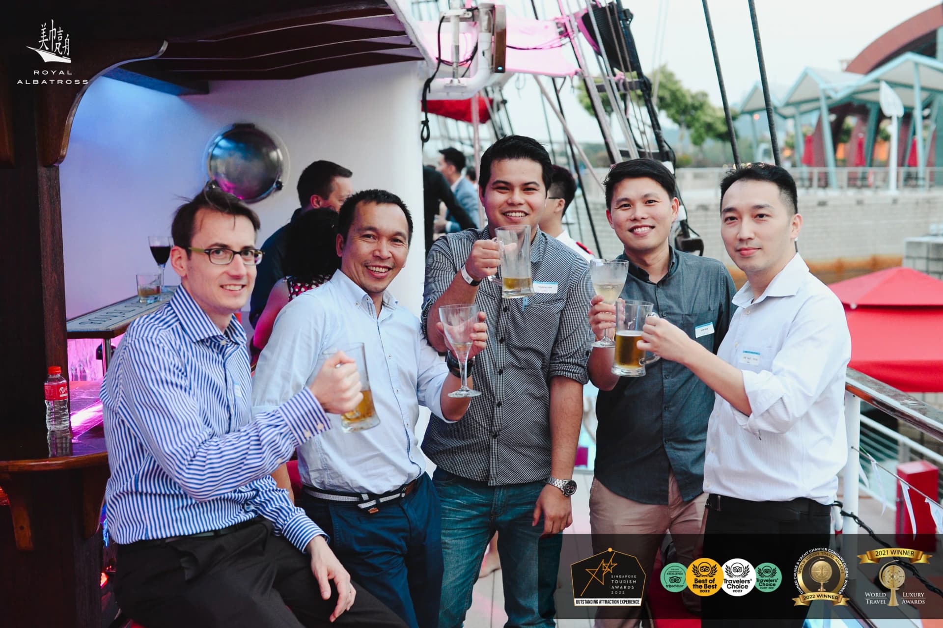 Sunset dinner cruise on Singapore's Royal Albatross