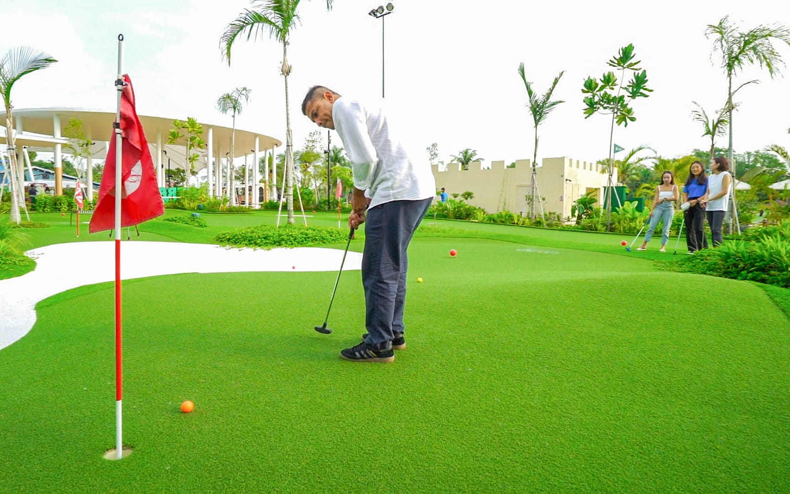 Combo: HyperDrive + UltraGolf Tickets in Singapore - Highlights | TickYourList