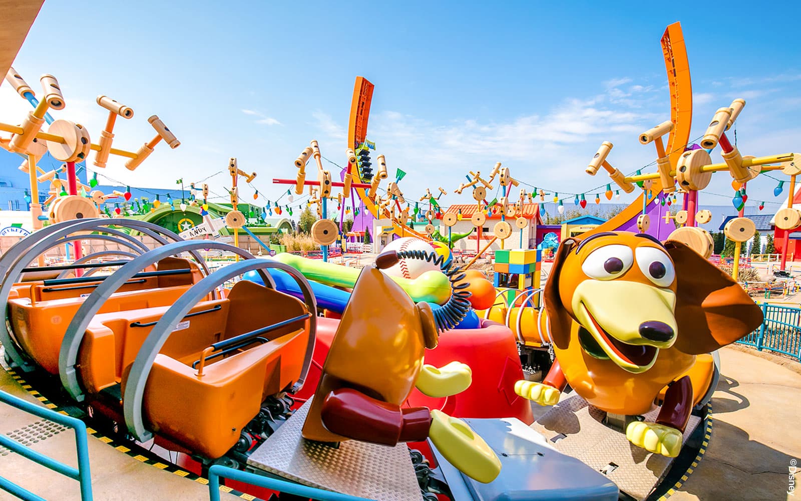 Shanghai Disneyland 1-Day Ticket with Premier Access (6 Attractions) in Shanghai - Activities | TickYourList