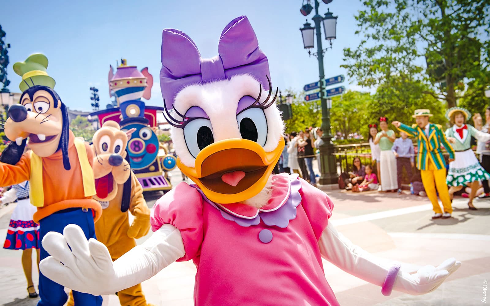 Shanghai Disneyland 1-Day Ticket with Premier Access (6 Attractions) in Shanghai - Highlights | TickYourList