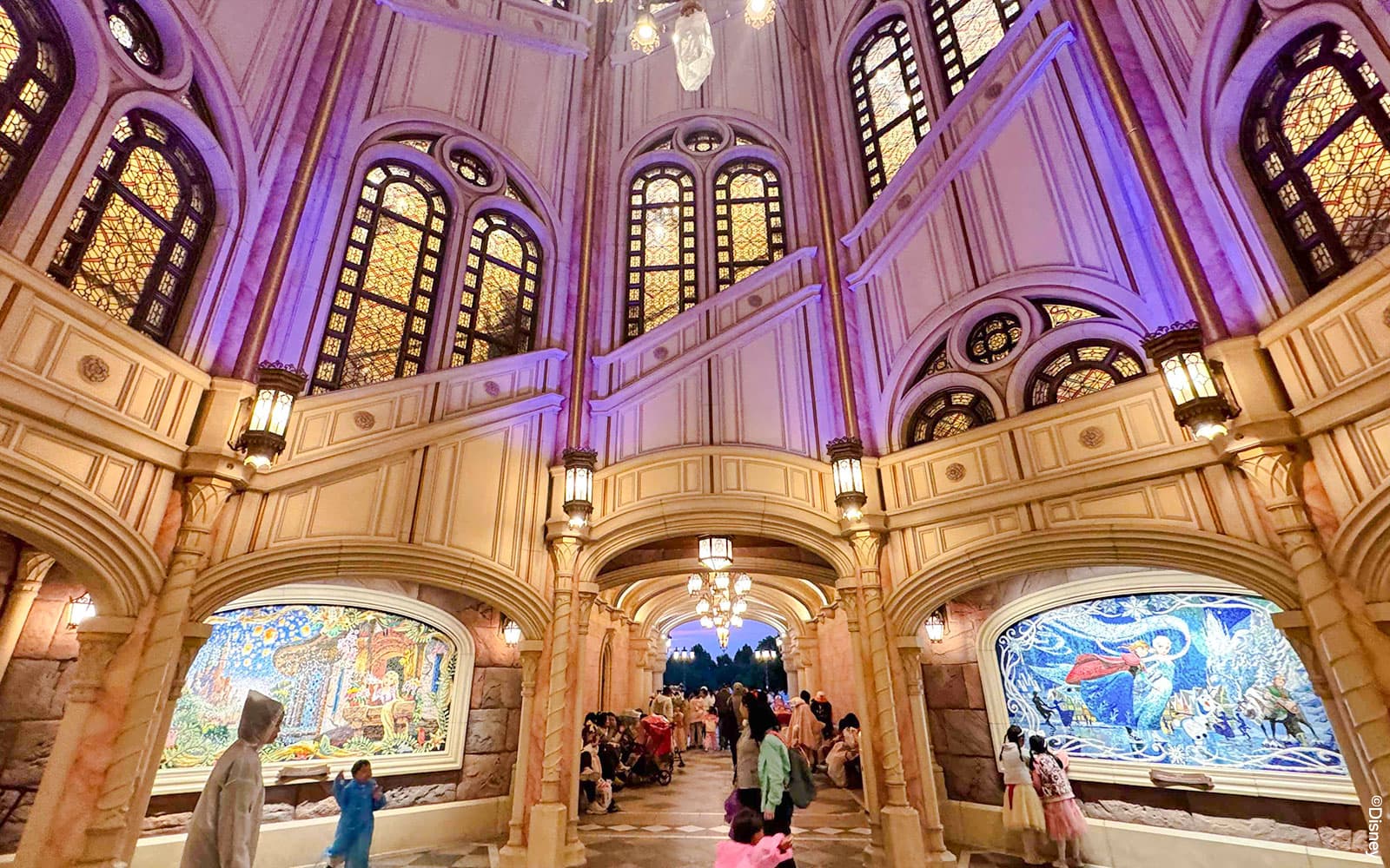 Shanghai Disneyland 1-Day Ticket with Premier Access (8 Attractions) in Shanghai - Features | TickYourList