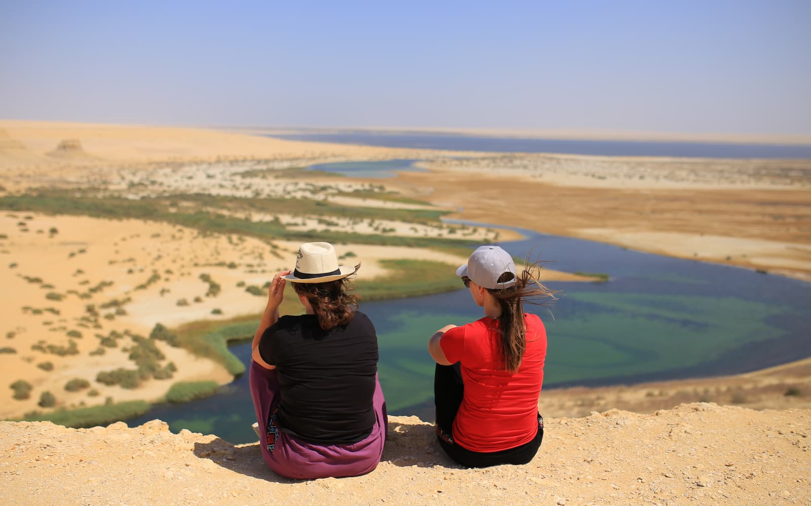 4x4 Desert Safari with Sandboarding & Camel Ride Tour from Cairo