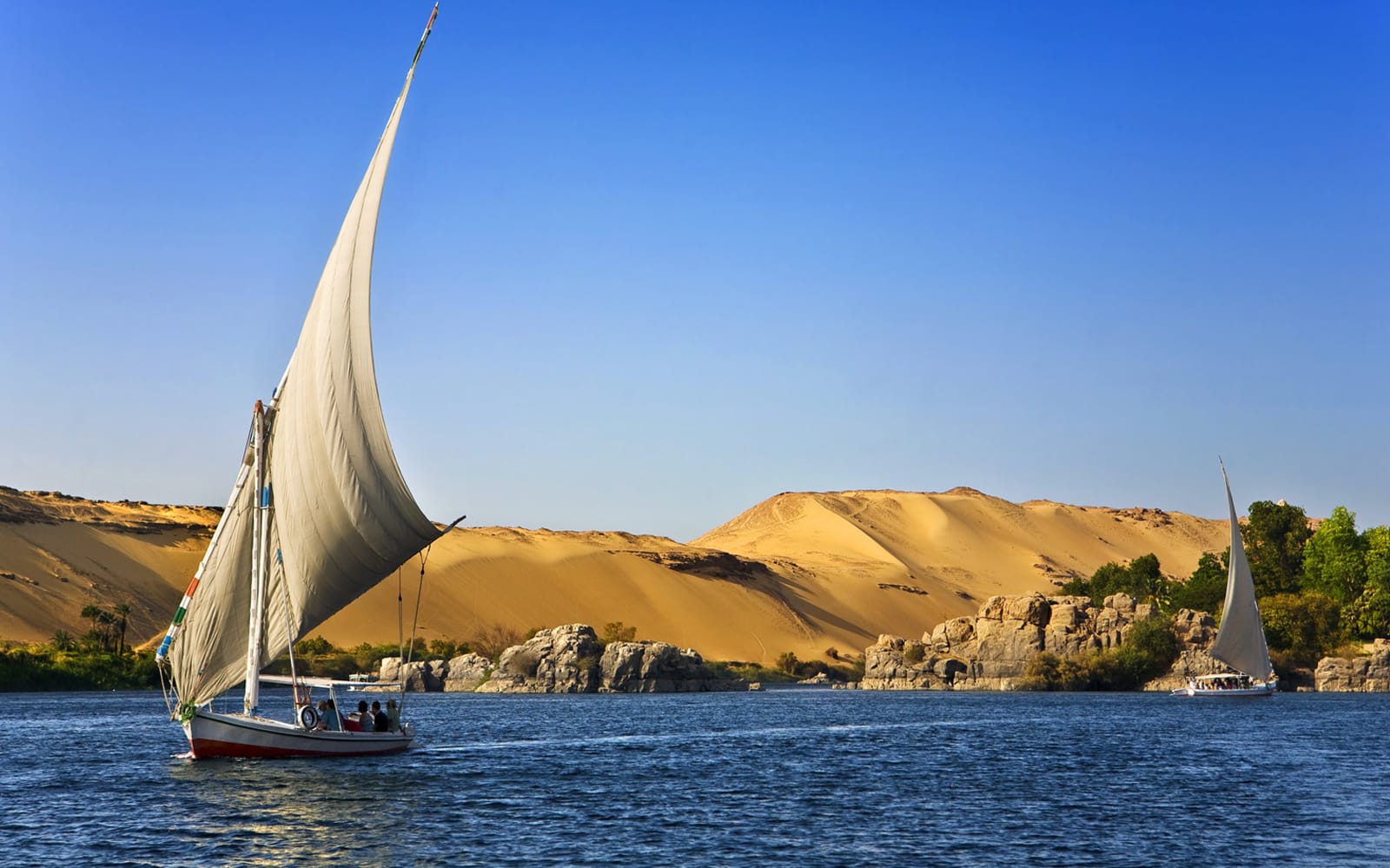 Cairo Layover Tour: Giza Pyramids and Felucca Ride on the Nile from Cairo Airport tickets in Cairo - Book Now | TickYourList