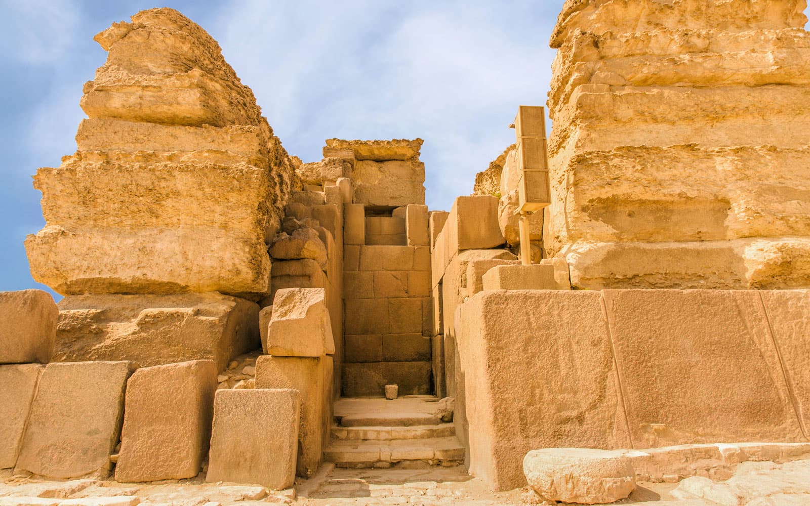 From Cairo: Full-Day Guided Tour of Giza Pyramids, Egyptian Museum of Antiquities & Khan El-Khalili Bazaar tickets in Cairo - Highlights | TickYourList