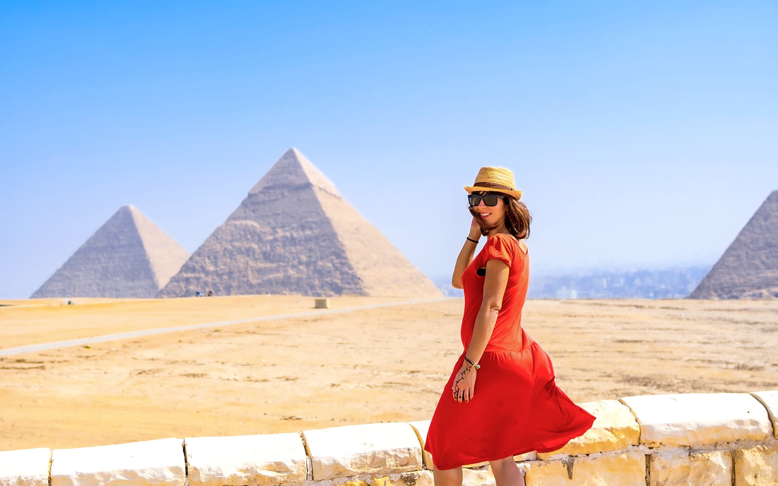 From Cairo: Half-Day Guided Tour of Giza Pyramids & Sphinx with Meeting-Point Pickup