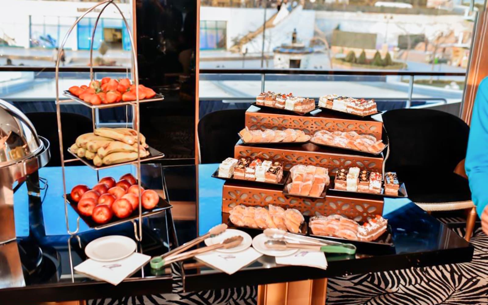 Sunset Nile Dinner Cruise in Cairo with Live Entertainment tickets in Cairo - Features | TickYourList