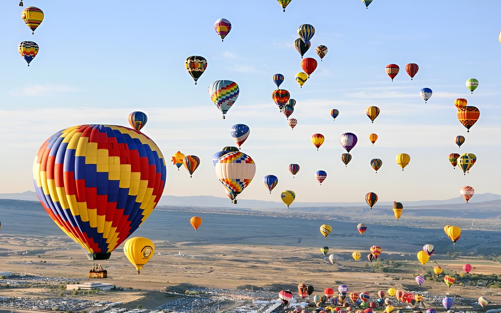 Hot-Air Balloon Tour in Luxor with Hotel Transfers