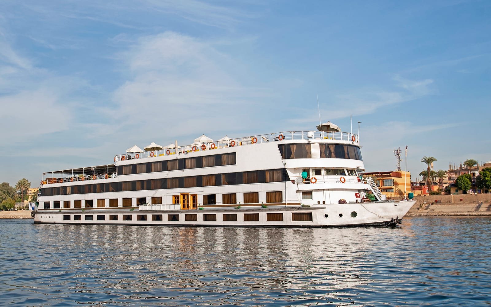 Luxor to Aswan: 5-Day Nile Cruise with Hot Air Balloon Ride & Abu Simbel Visit