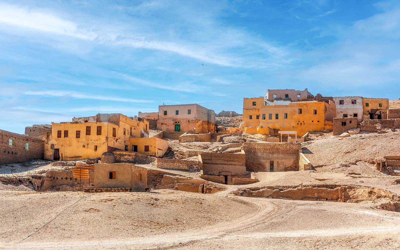 From Luxor: Full-Day All-Inclusive Tour to Luxor West and East Banks with Lunch