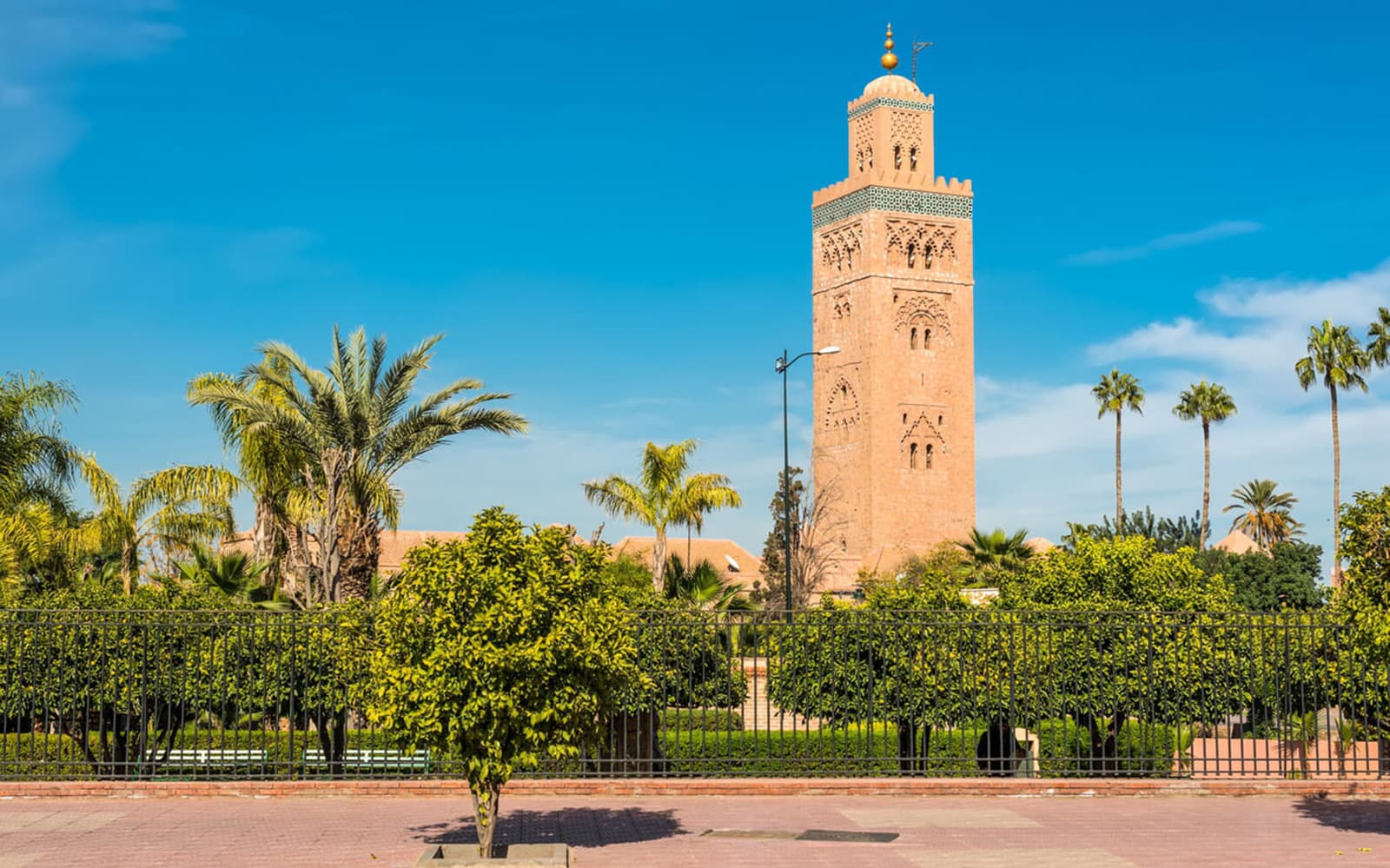 Marrakesh Private Tour: From Djemaa el Fna to Koutoubia Mosque