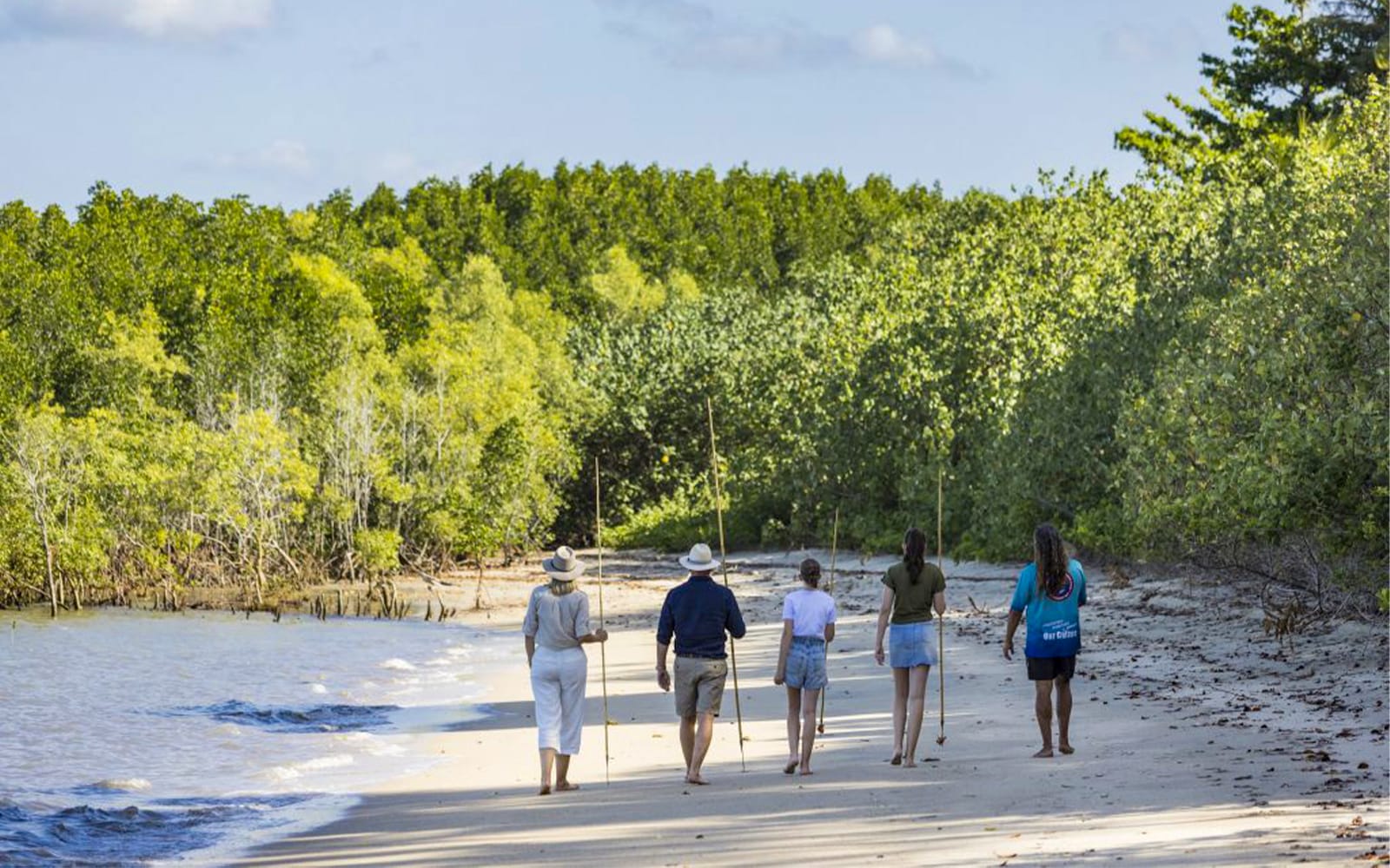 Daintree Dreaming Tour: Aboriginal Art & Culture/Traditional Aboriginal Fishing experience tickets in Cairns | TickYourList
