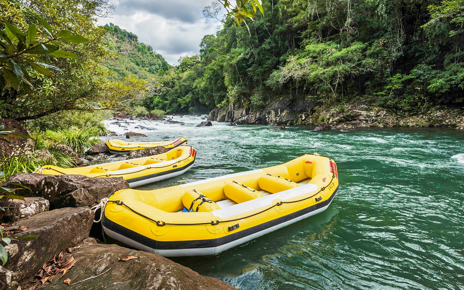 Guided Raging Thunder Rafting Experience at Barron River tickets in Cairns - Features | TickYourList