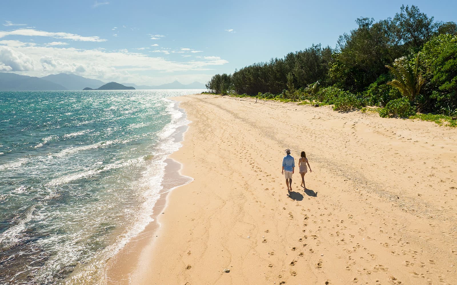 Cairns to Frankland Islands Reef Cruise with Snorkeling & Lunch tickets in Cairns - Features | TickYourList