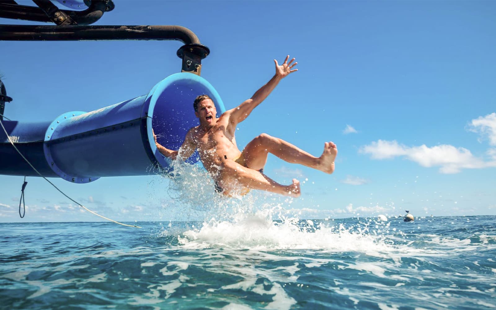Cairns to Fitzroy Island and Moore Reef Full-Day Cruise with Buffet Lunch by Sunlover tickets in Cairns - Features | TickYourList