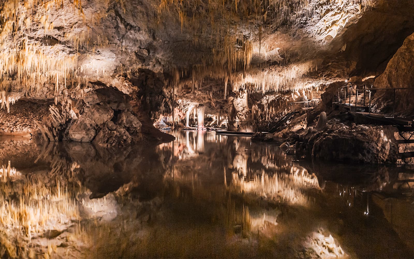 Lake Cave Margaret River Guided Tour