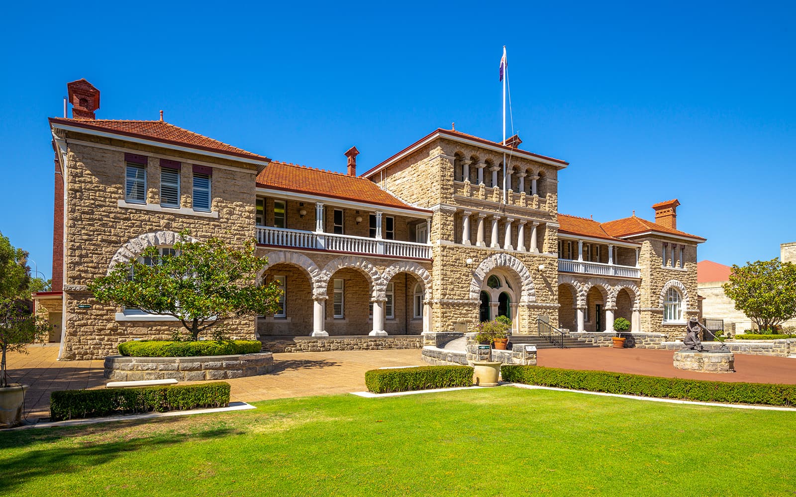 Perth Hop-on-Hop-off Bus Tour tickets in Perth - Highlights | TickYourList