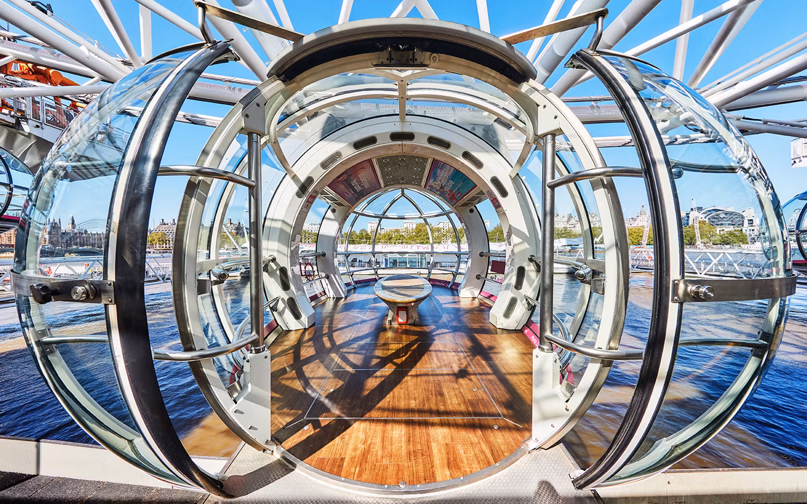 London Eye Admission Tickets in London - Features | TickYourList