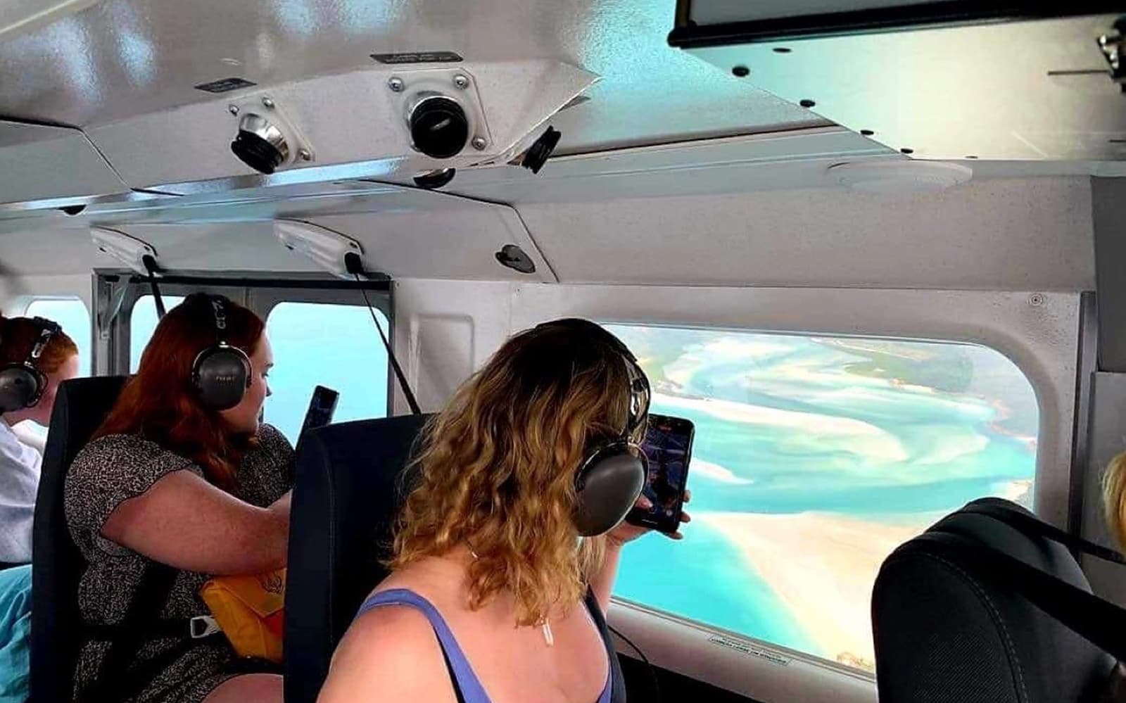 Tickets to Whitsunday Islands & Great Barrier Reef 1-hr Scenic Flight in Whitsundays - Attractions | TickYourList