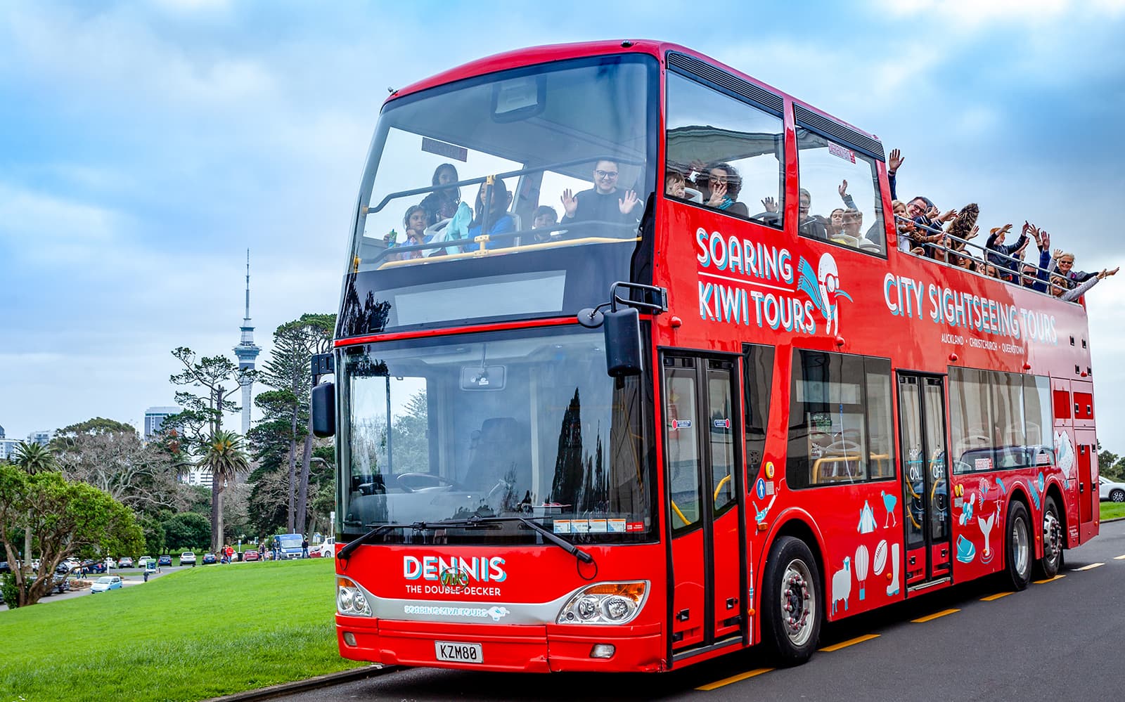 Combo: Auckland Explorer Hop-On-Hop-Off Tour + Whale & Dolphin Safari Cruise tickets in Auckland - Features | TickYourList