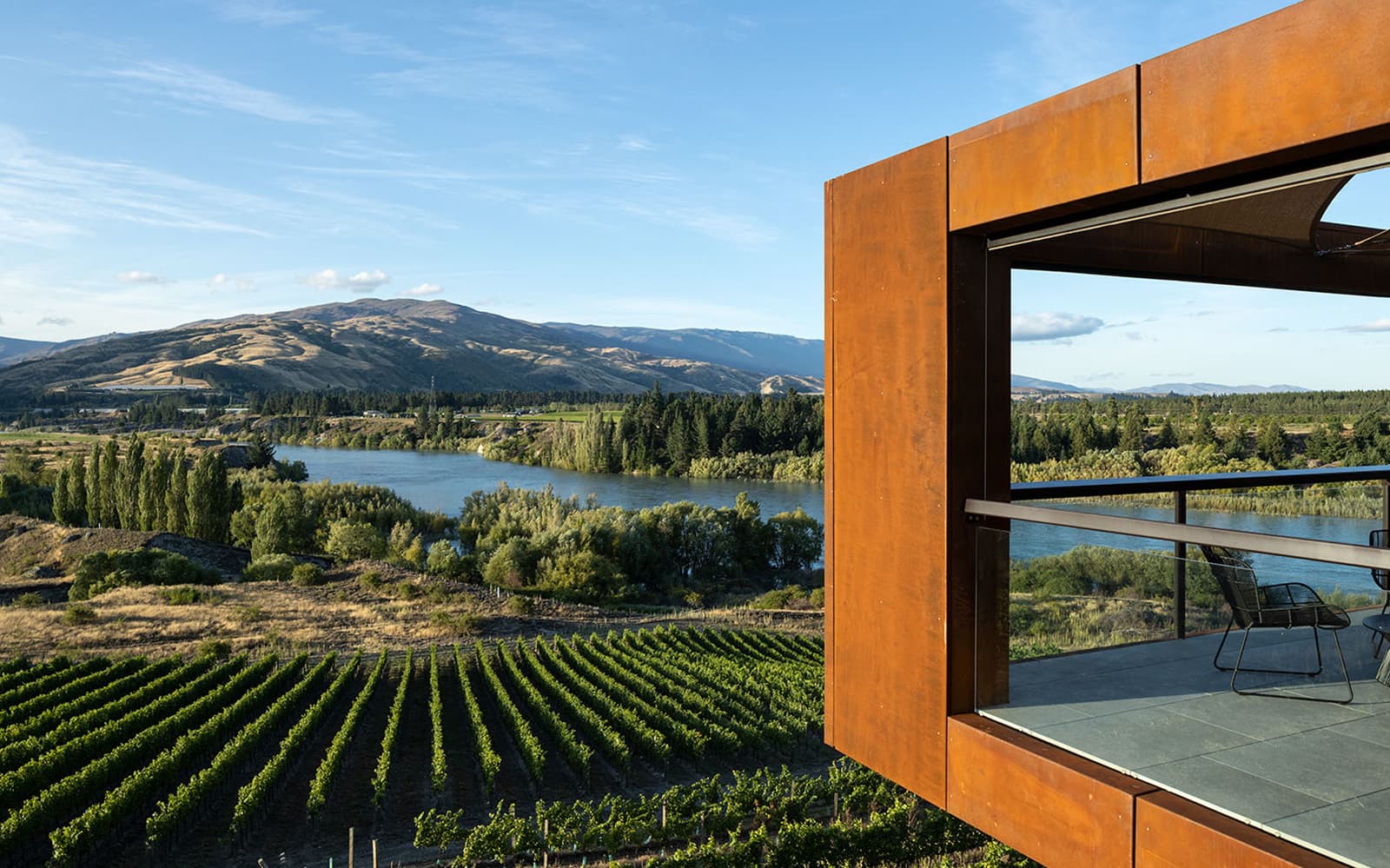 Boutique Wine Tour from Queenstown tickets in Queenstown - Features | TickYourList