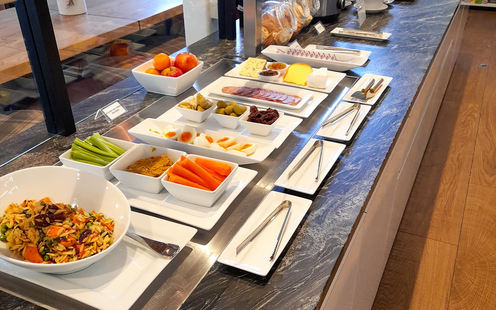 Manaia Plaza Premium Lounge Access at Queenstown Airport tickets in Queenstown - Features | TickYourList