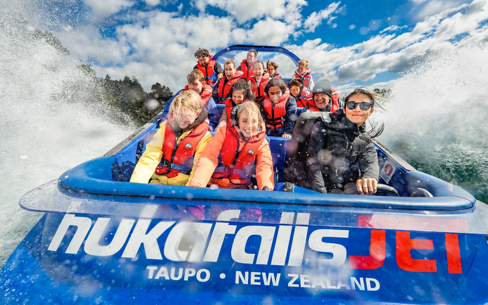 30-Min Huka Falls Jet Boat Ride Tickets