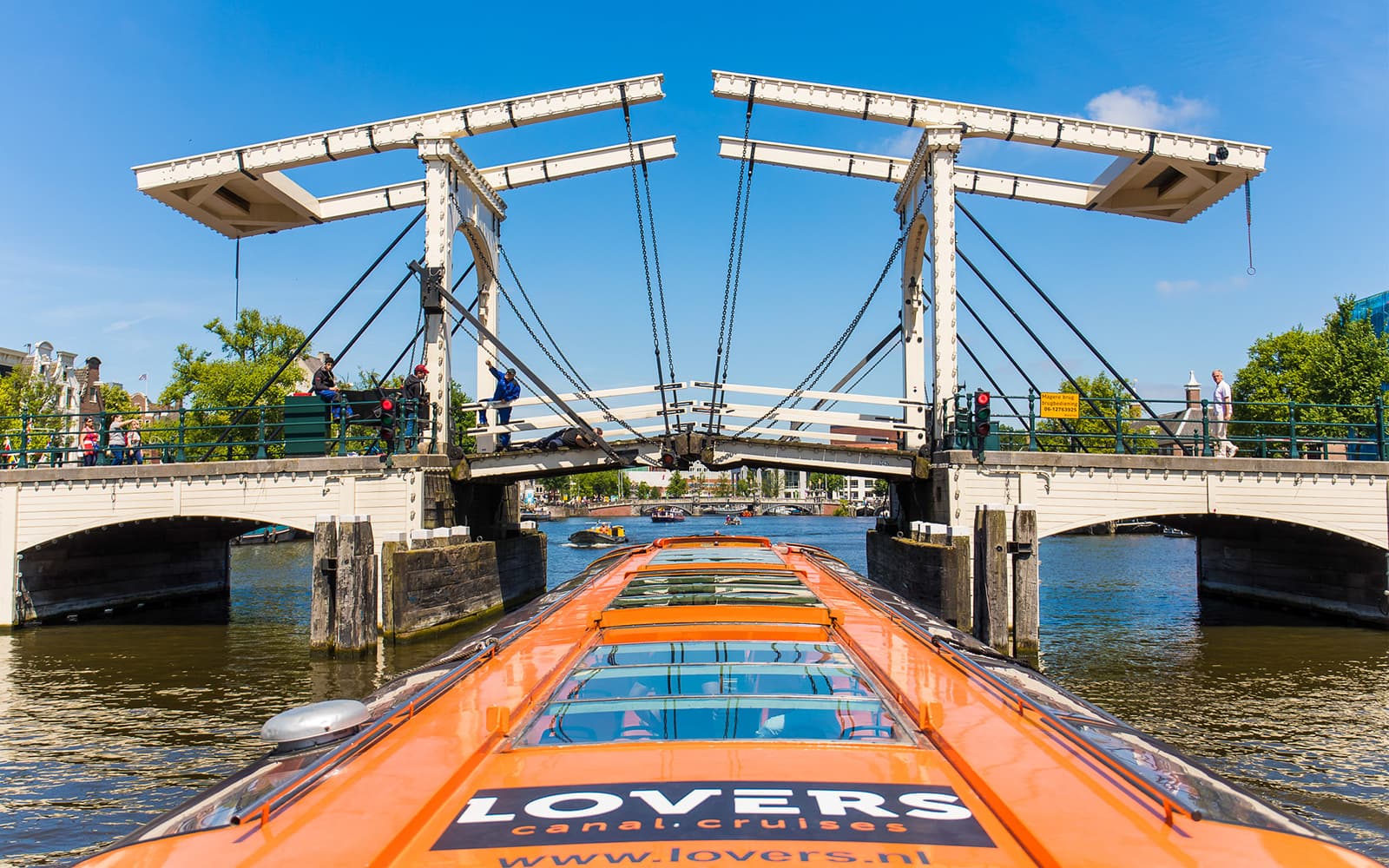 Combo: Icebar Amsterdam + 1-Hour Canal Cruise Tickets in Amsterdam - Features | TickYourList