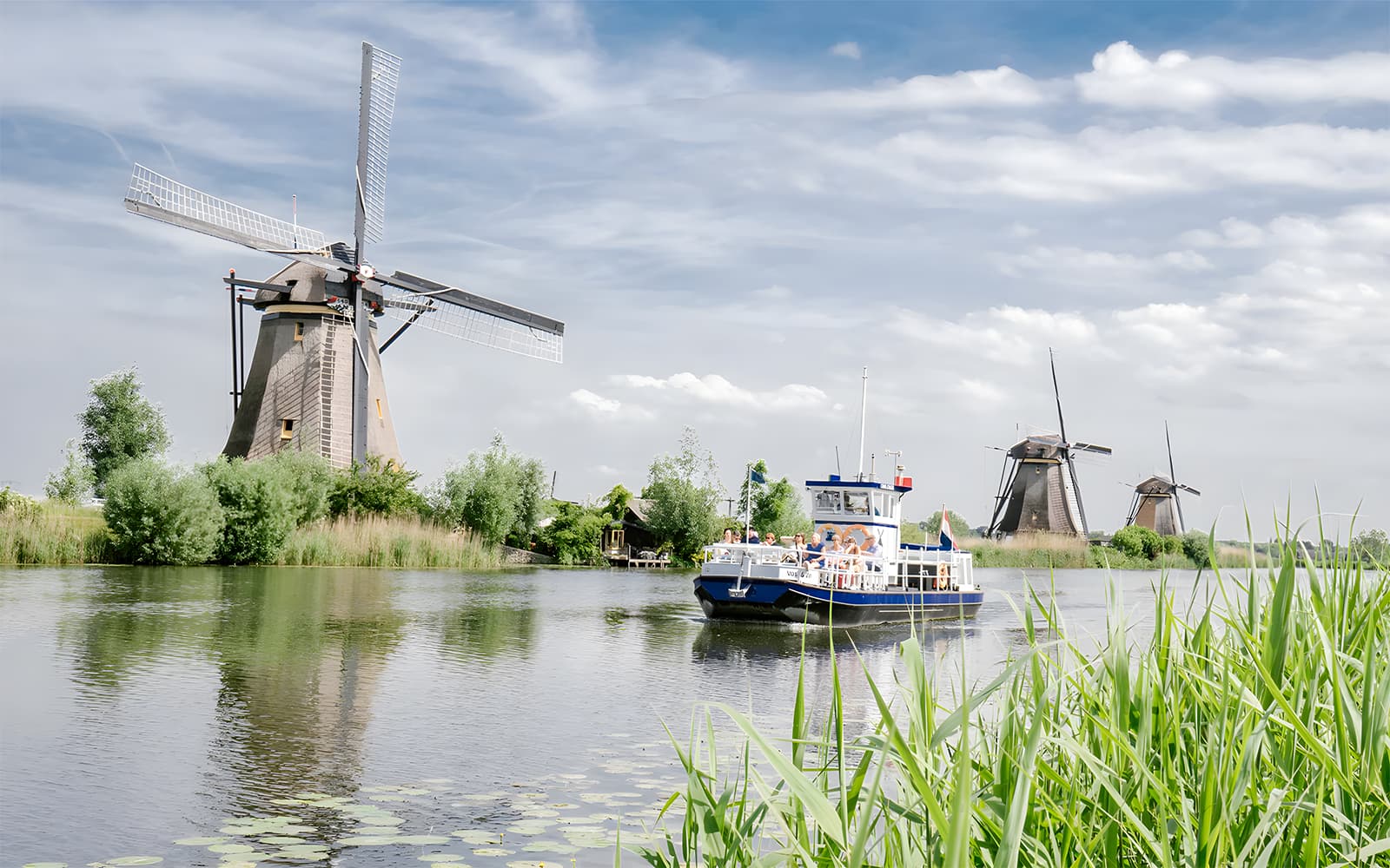 Guided Tour of UNESCO'S Kinderdijk & The Hague with Museum Visit tickets in Amsterdam - Attractions | TickYourList