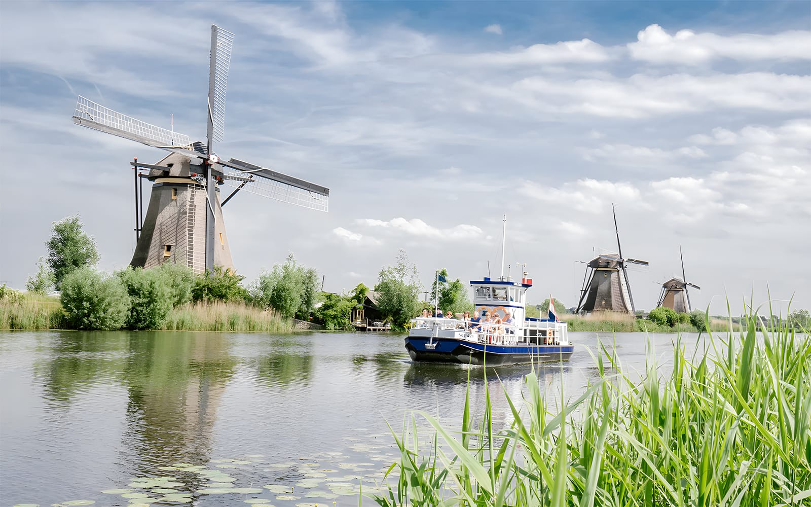Guided Tour of UNESCO'S Kinderdijk & The Hague with Museum Visit tickets in Amsterdam - Attractions | TickYourList