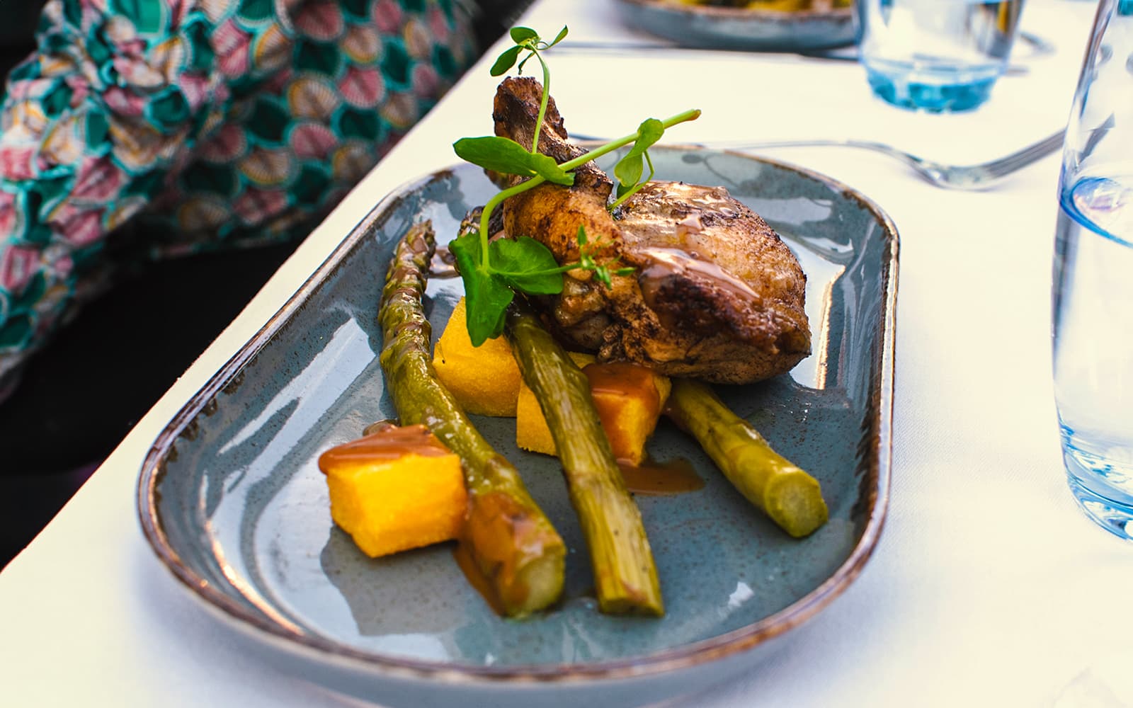 Amsterdam: Dinner Cruise with 4-Course Menu and Drinks tickets in Amsterdam - Features | TickYourList