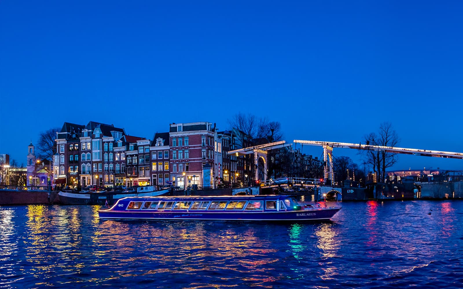 Amsterdam: 1.5 Hour Evening Canal Cruise