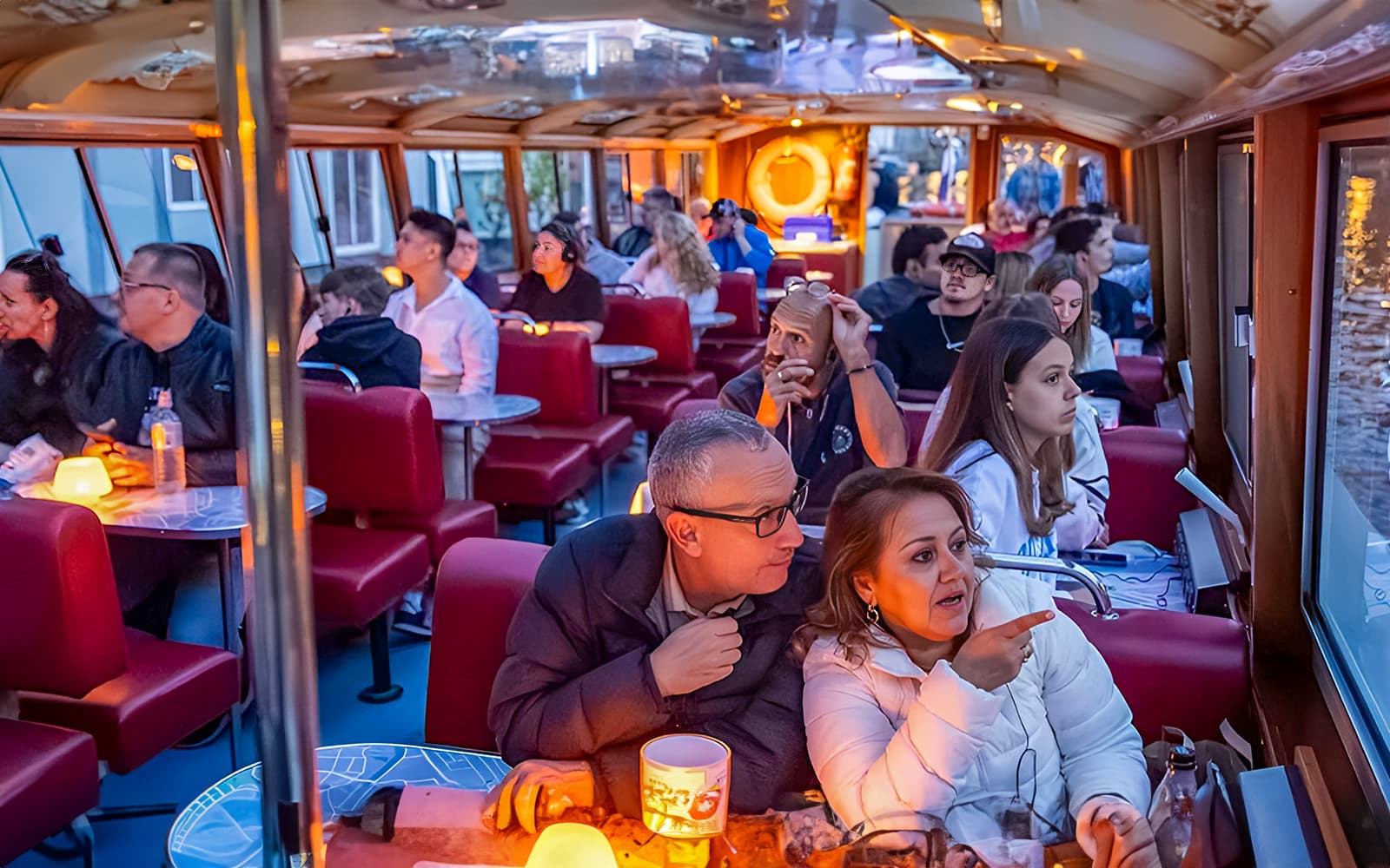 Amsterdam: 1.5 Hour Evening Canal Cruise tickets in Amsterdam - Features | TickYourList