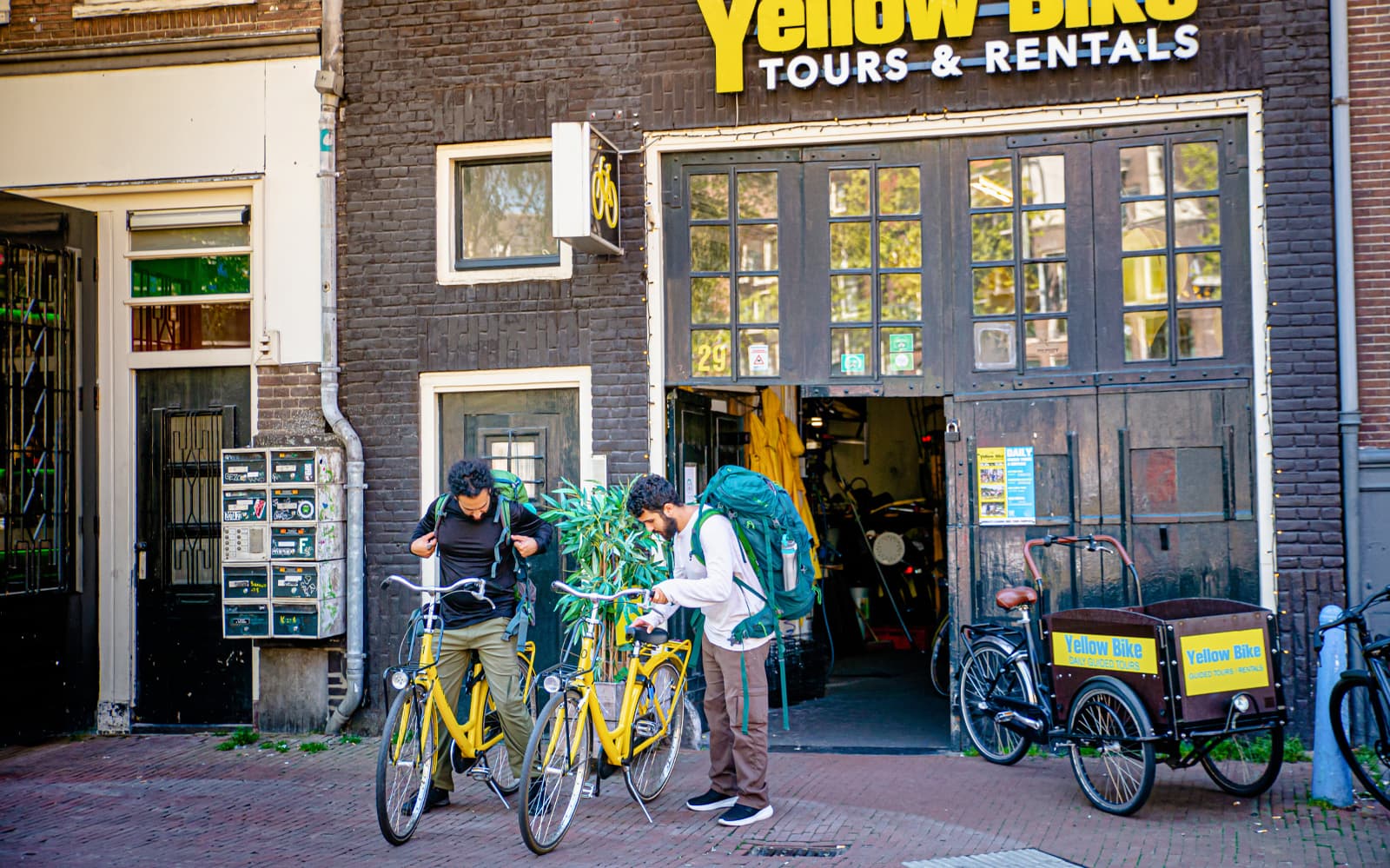 Guided Sightseeing Bike Tour of Amsterdam - Small Group tickets in Amsterdam - Full Experience | TickYourList