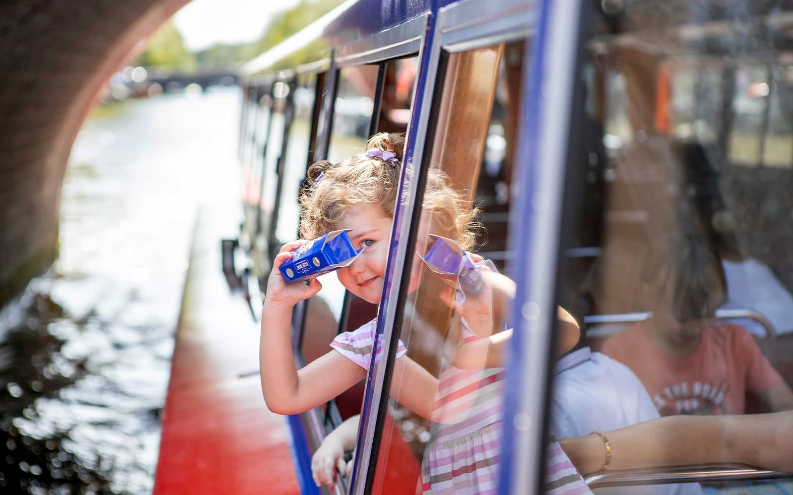 Combo (Save 3%): The Upside Down Tickets + Amsterdam Canal Cruise in Amsterdam - Features | TickYourList