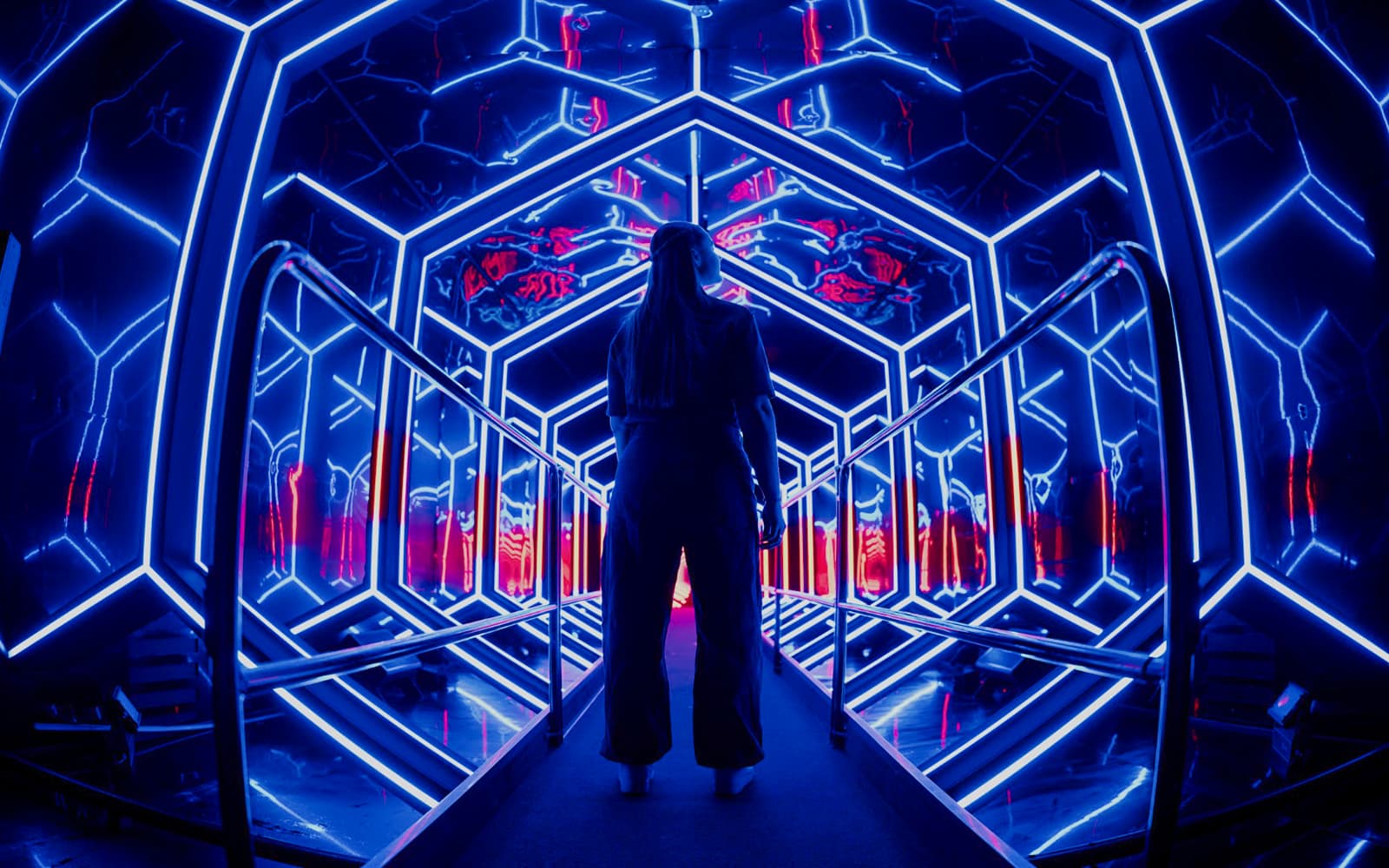 AMAZE Amsterdam Tickets: Immersive Audiovisual Experience