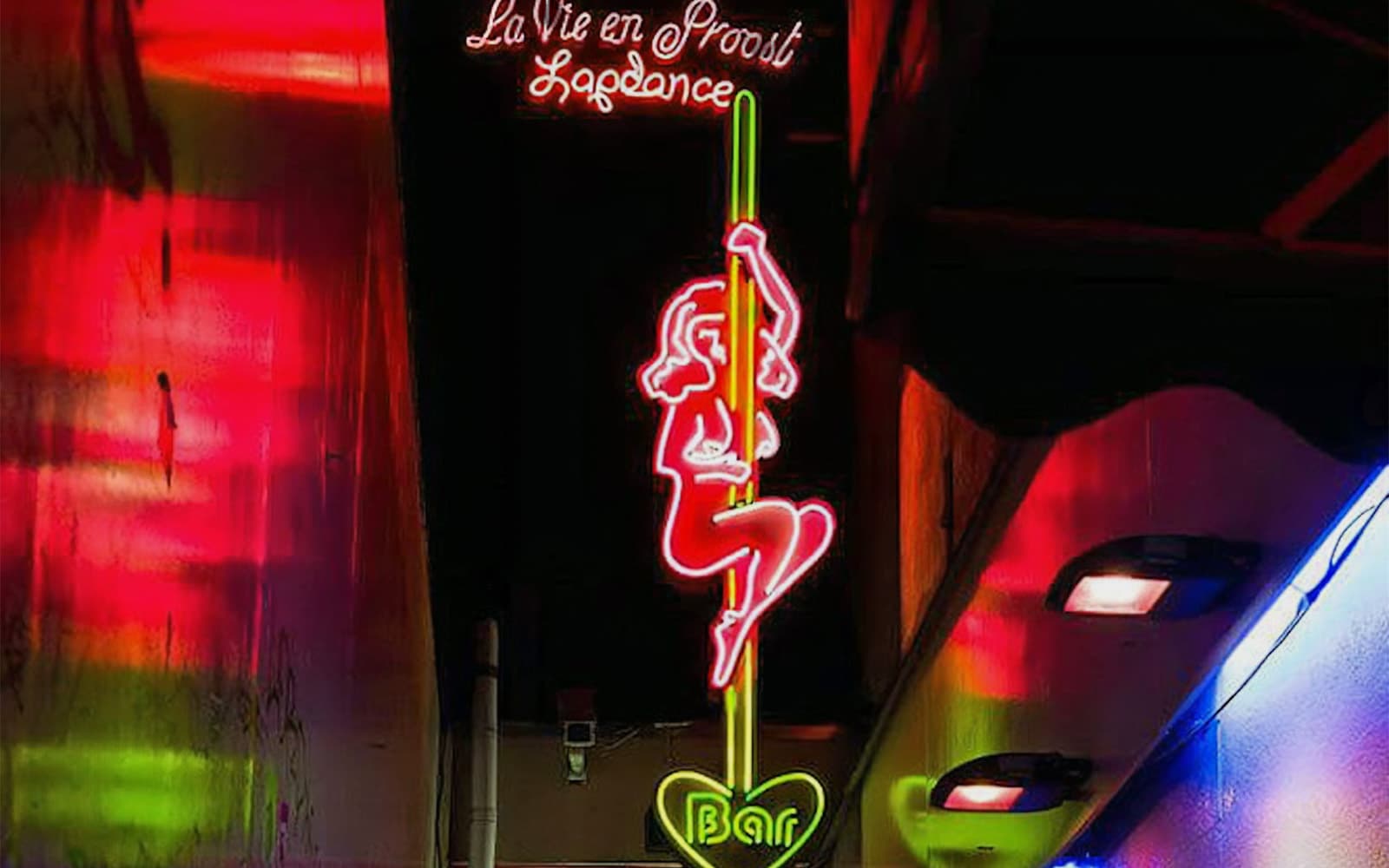 Amsterdam: Red Light District Guided Walking Tour tickets in Amsterdam - Highlights | TickYourList