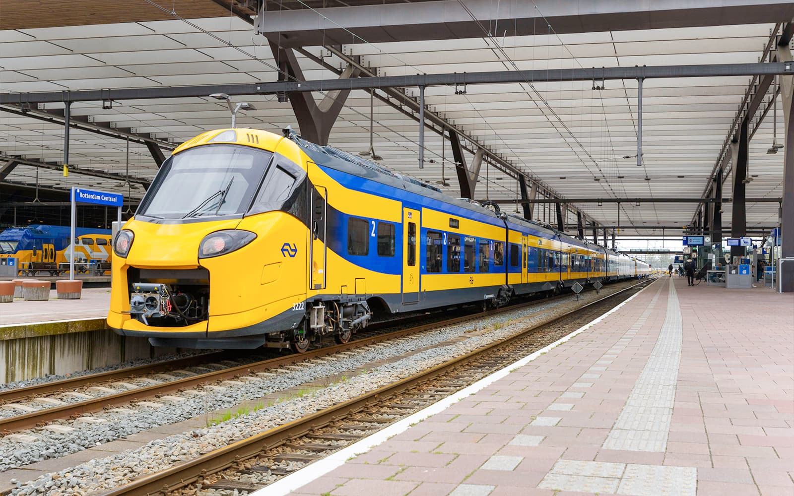 NS One-Way Tickets: Schiphol Airport to/from Amsterdam Central in Amsterdam - Features | TickYourList