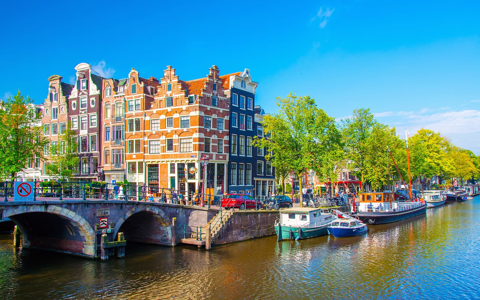Combo: I Amsterdam City Card + Self-Guided Walking Tour of Amsterdam tickets in Amsterdam - Features | TickYourList