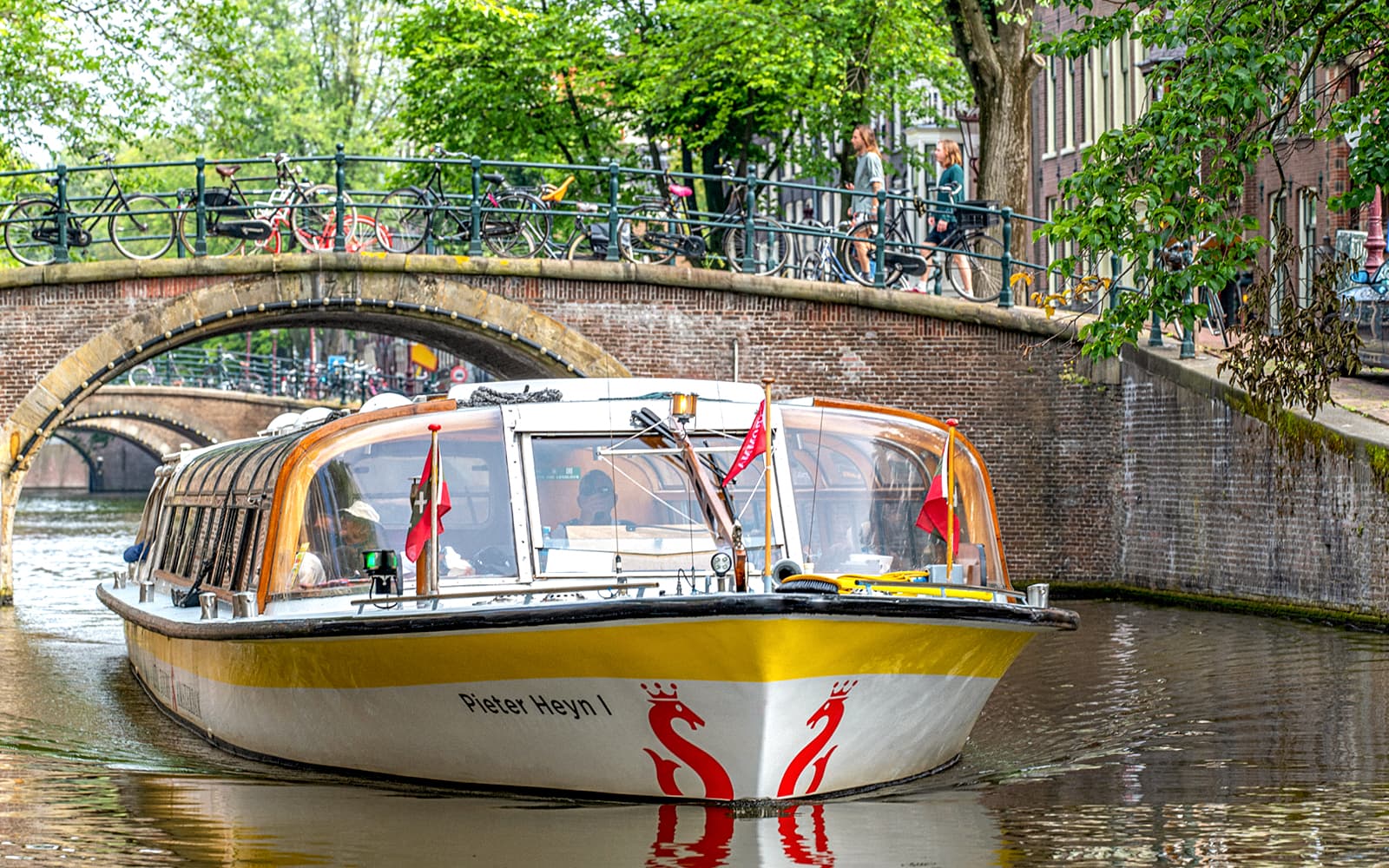 Amsterdam: 1-Hour Sightseeing Canal Cruise