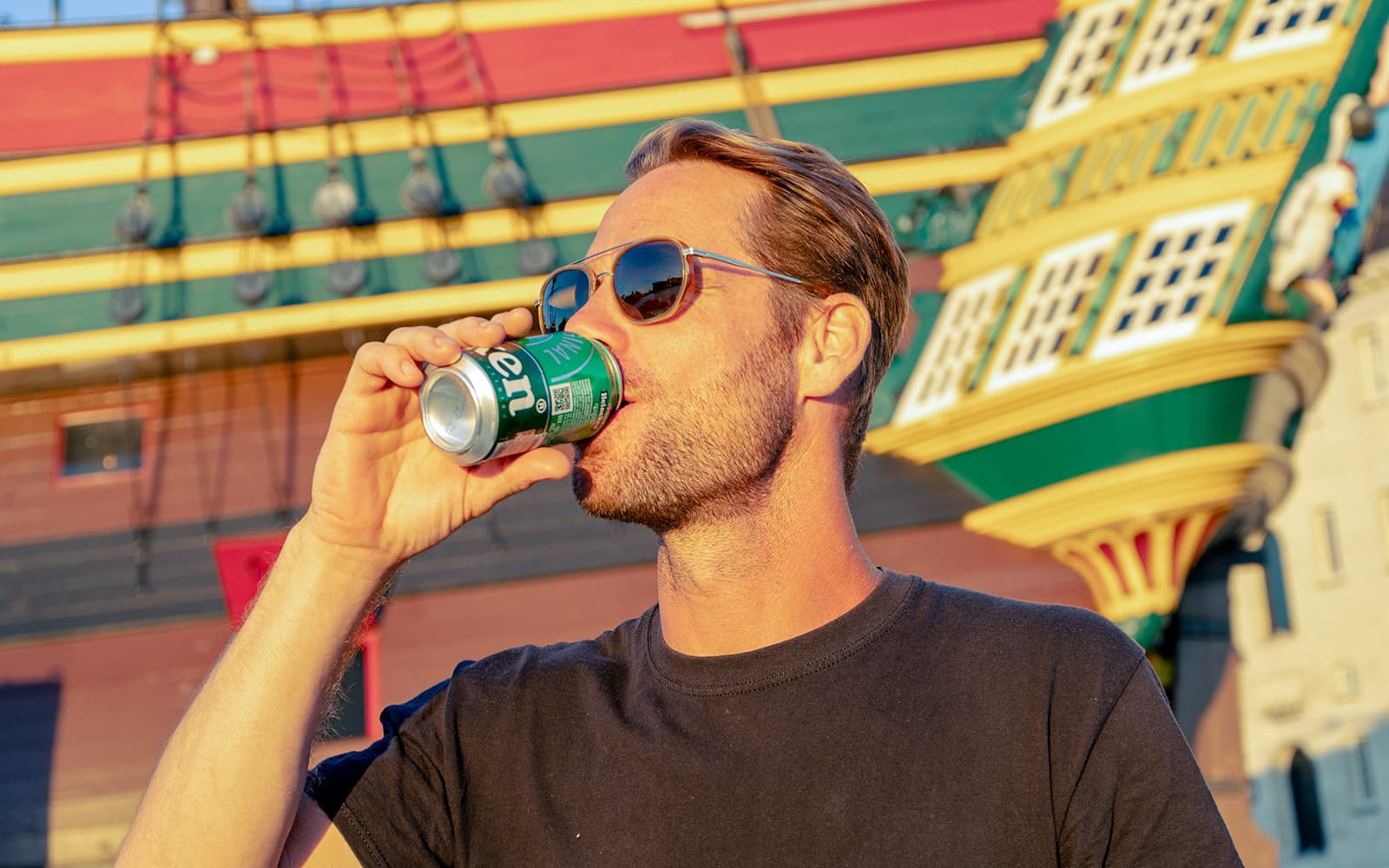 Amsterdam Booze Cruise Party with Nightclub Entry experience tickets in Amsterdam | TickYourList