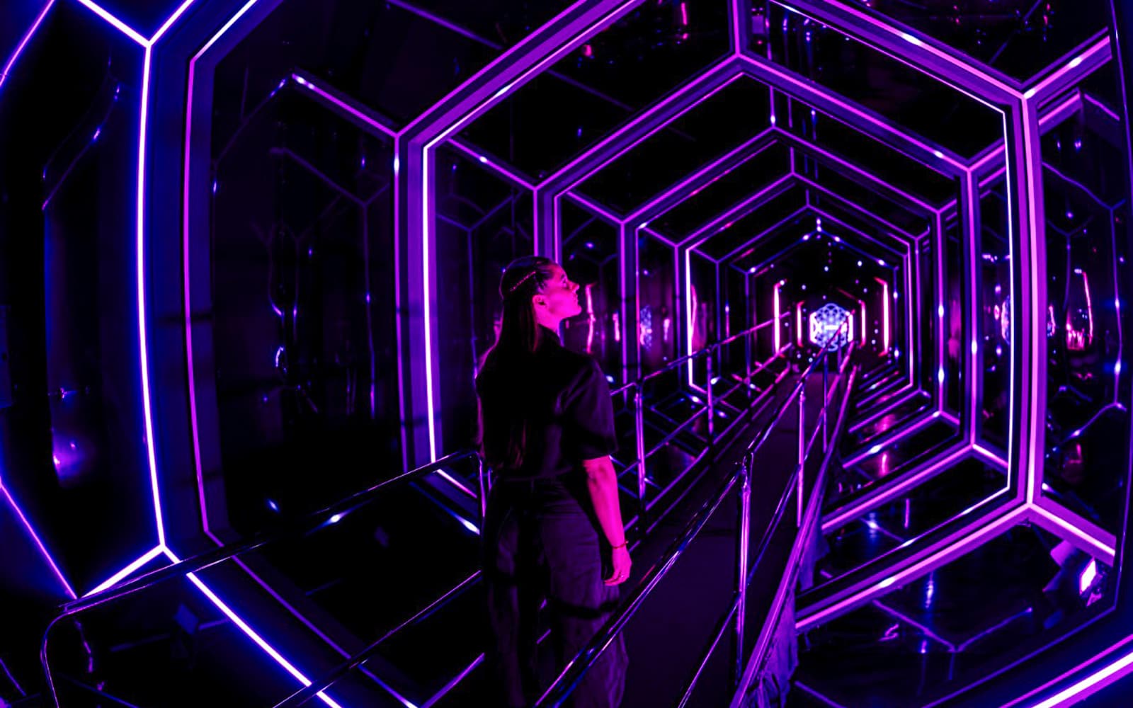 Combo (Save 24%): The Upside Down + AMAZE Amsterdam Tickets in Amsterdam - Features | TickYourList