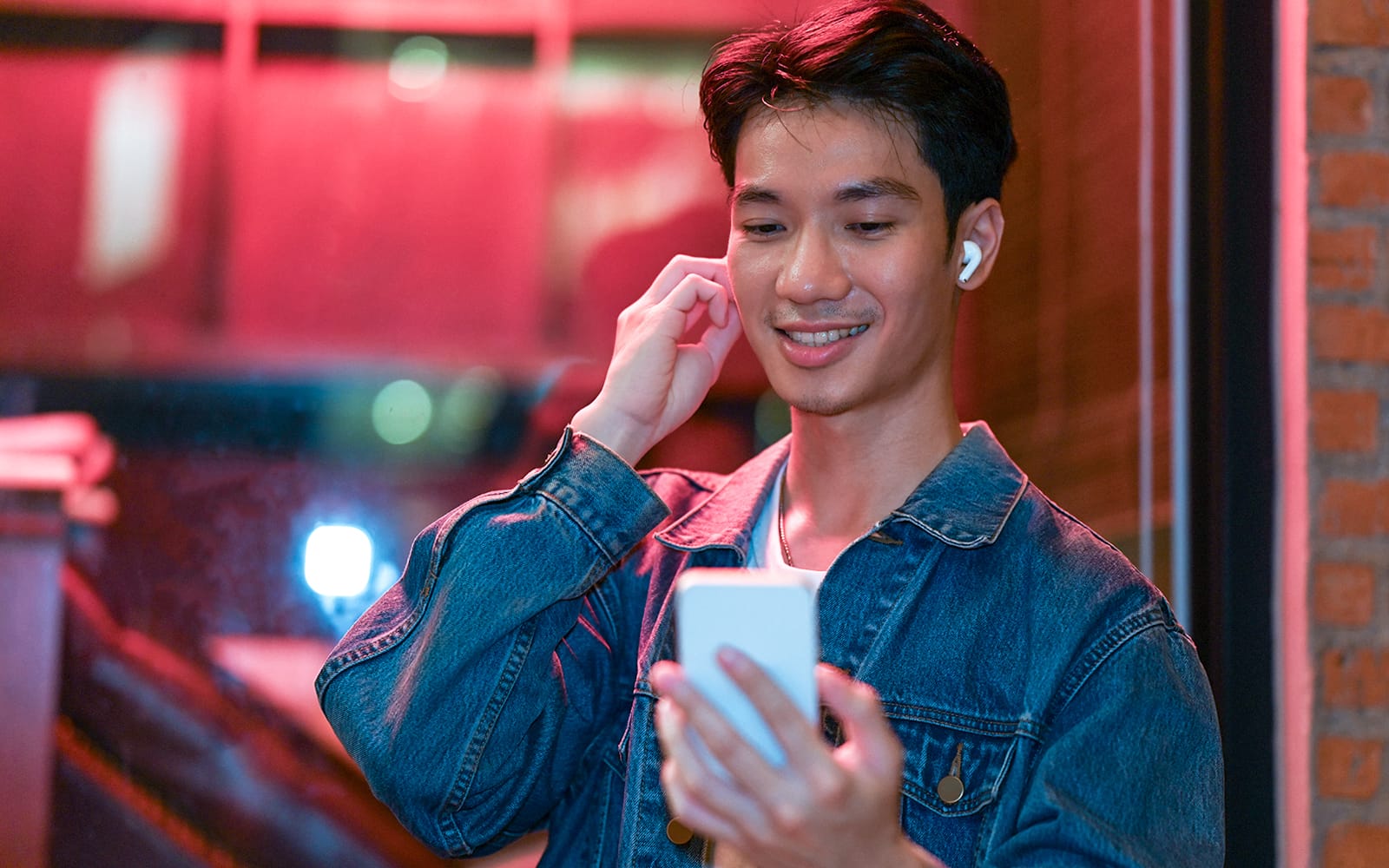 Amsterdam: Red Light District Audio Guided Tour tickets in Amsterdam - Attractions | TickYourList