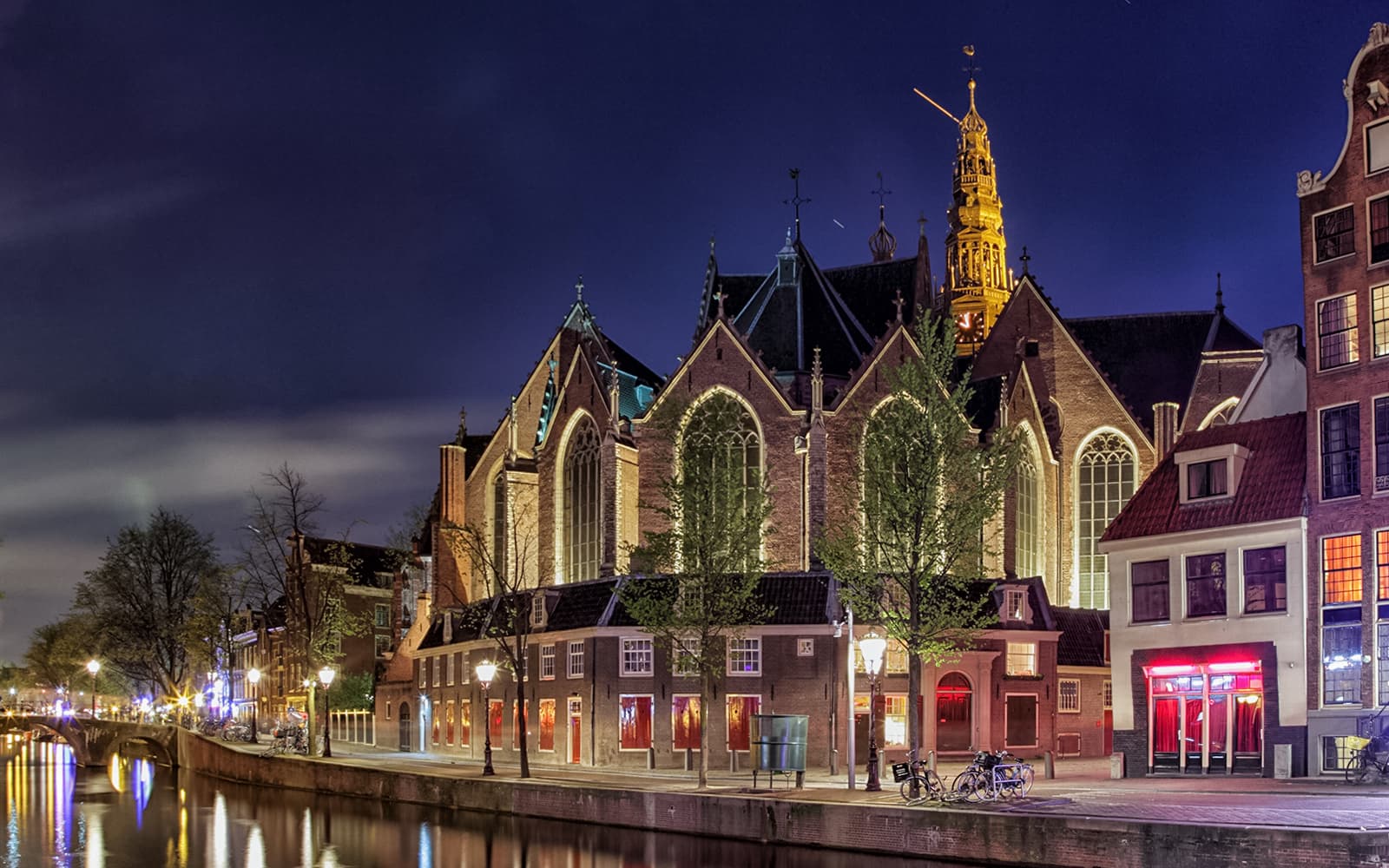 Amsterdam: Red Light District Audio Guided Tour tickets in Amsterdam - Features | TickYourList