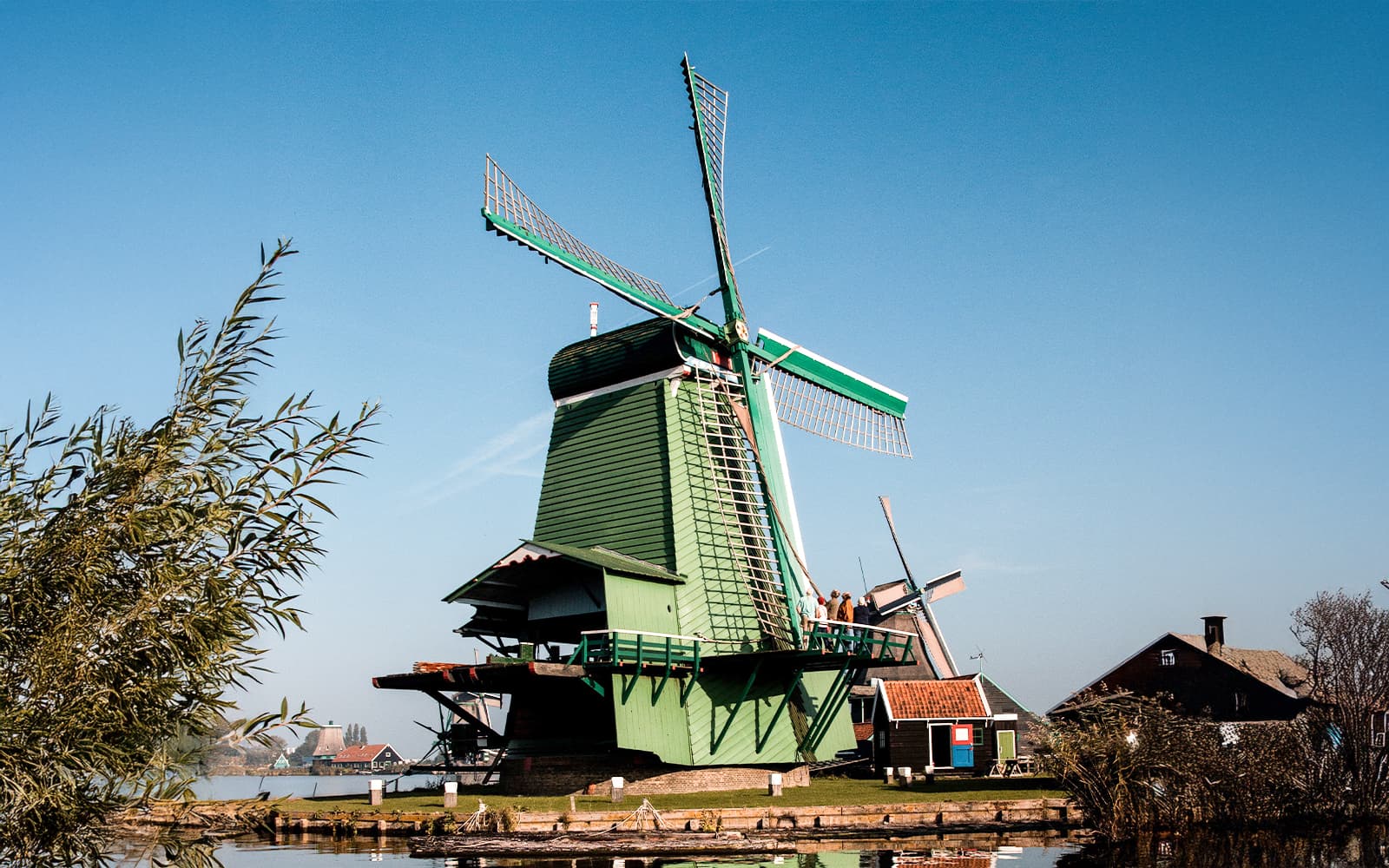 From Amsterdam: Zaanse Schans Windmills Tour in Spanish tickets in Amsterdam - Attractions | TickYourList