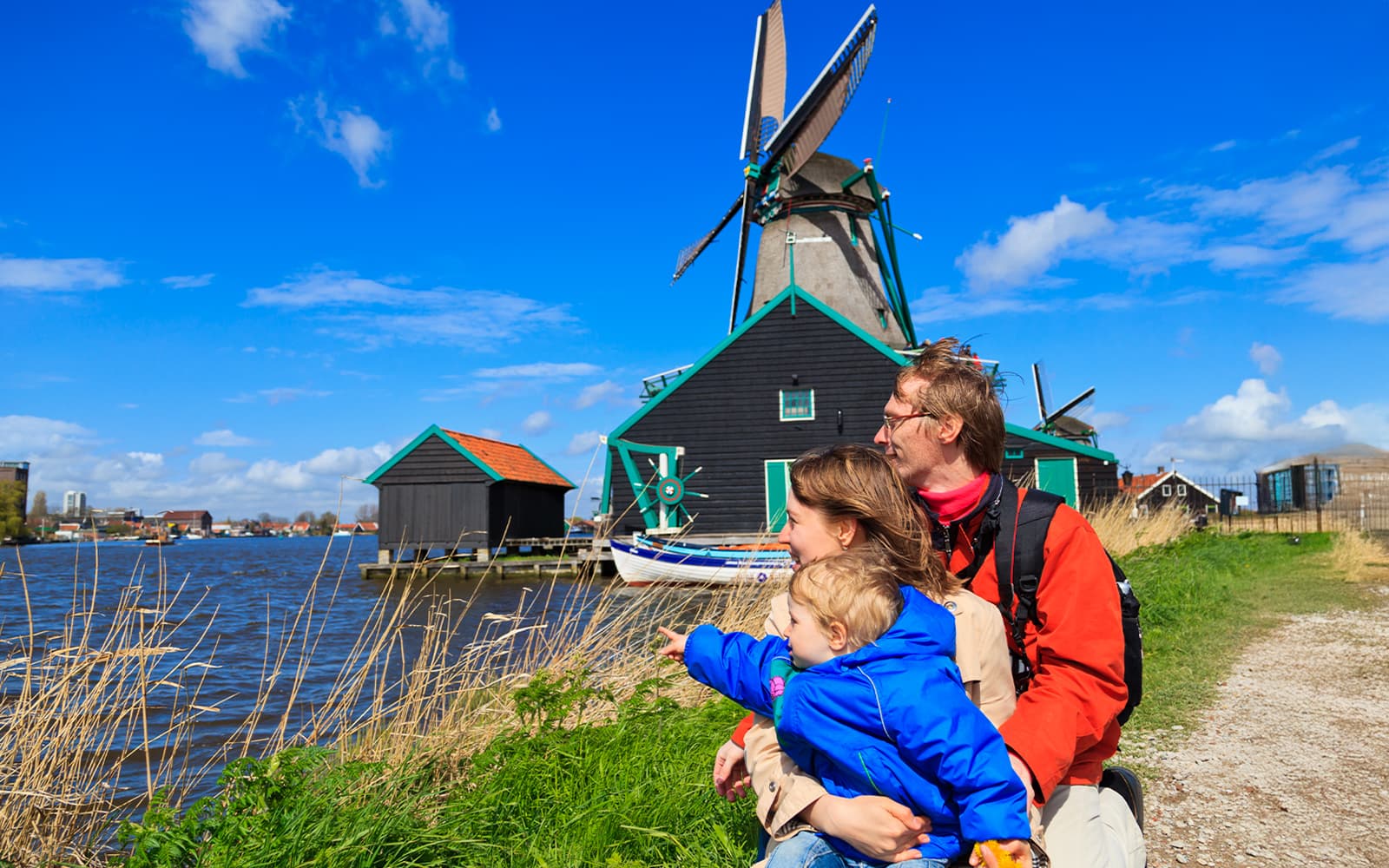 From Amsterdam: Zaanse Schans Windmills Tour in Spanish tickets in Amsterdam - Highlights | TickYourList